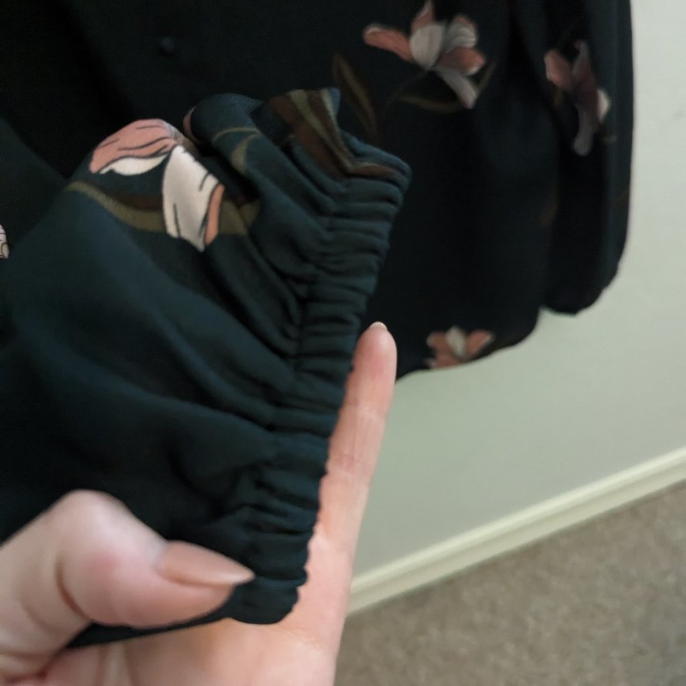 Ava & Viv Green Floral Blouse - Picture 5 of 8